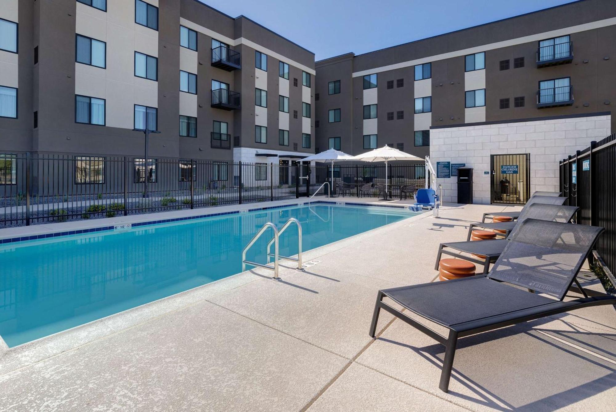 Waterwalk Extended Stay By Wyndham Хънтсвил Екстериор снимка